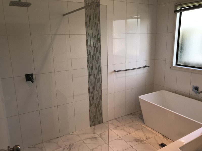 8a Terry Ave, Warilla NSW 2528