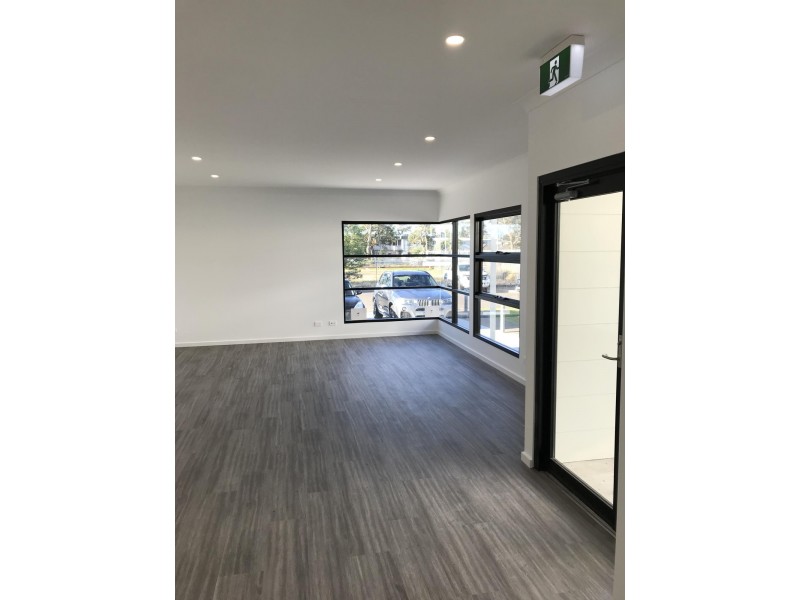 Shop 2/195a Princes Hwy, Albion Park Rail NSW 2527