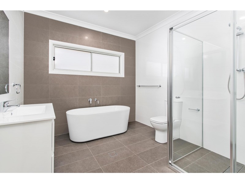 48b Central Road, Unanderra NSW 2526
