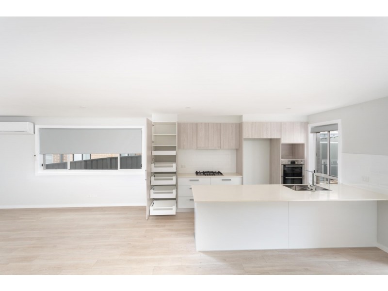 6a Headwater Place, Albion Park NSW 2527