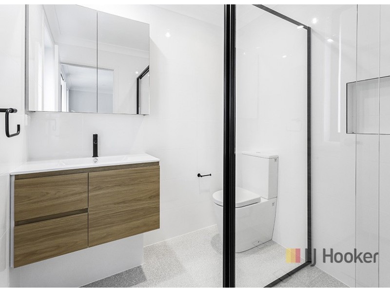 12 Valley View Crescent, Albion Park NSW 2527