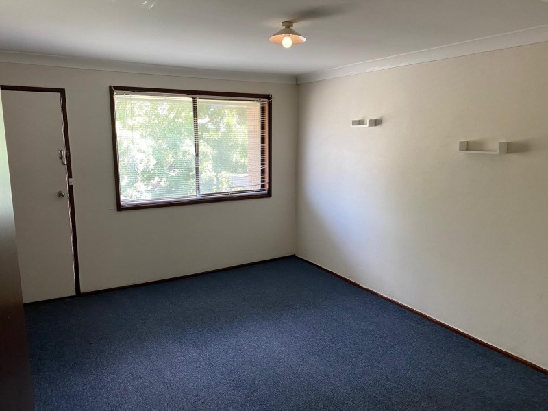 2/16 Storey Street, Oak Flats NSW 2529