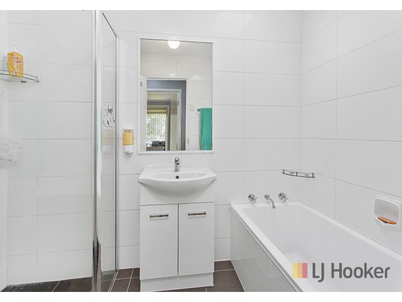 2 Iron Bark Avenue, Albion Park Rail NSW 2527