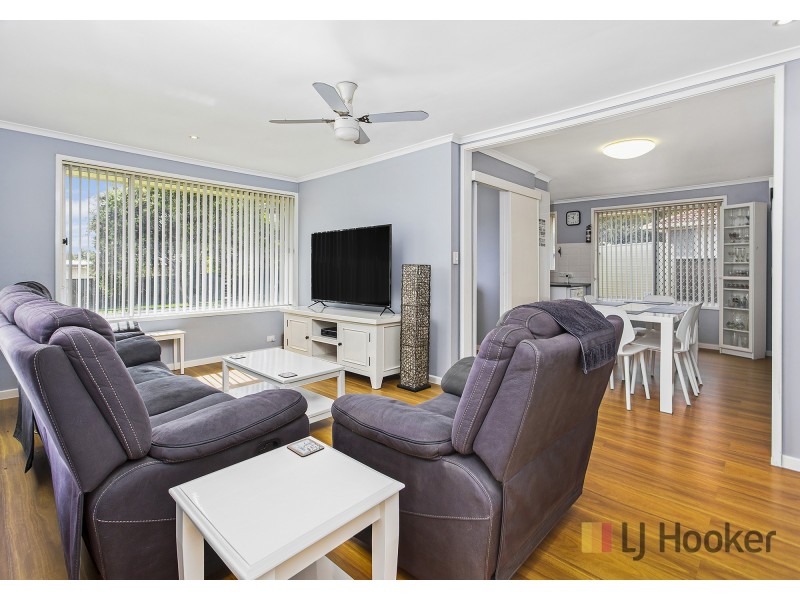 2 Iron Bark Avenue, Albion Park Rail NSW 2527
