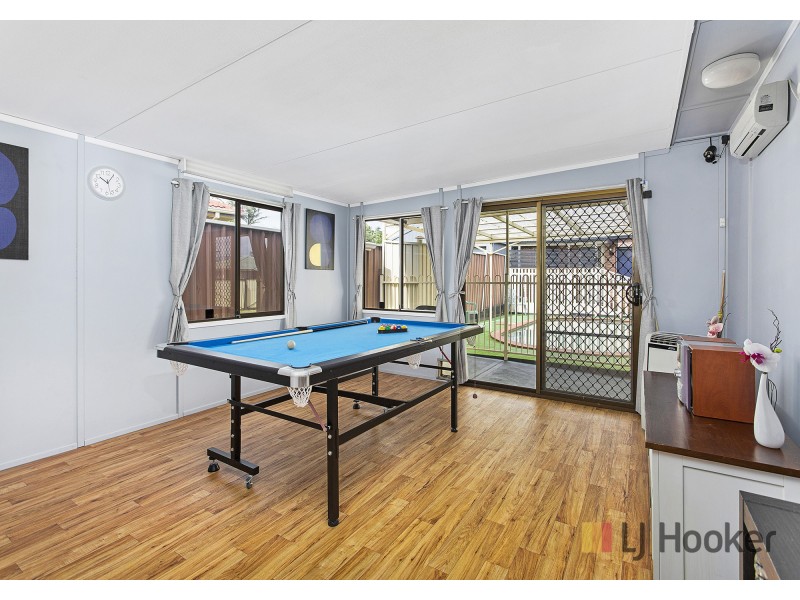 2 Iron Bark Avenue, Albion Park Rail NSW 2527