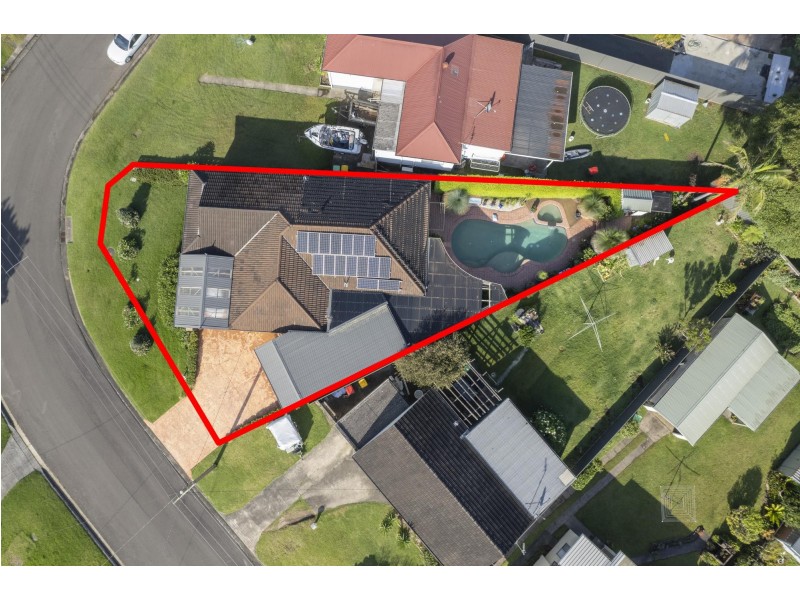 33 Bass Street, Barrack Heights NSW 2528