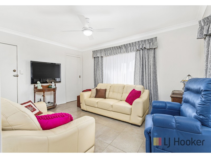33 Bass Street, Barrack Heights NSW 2528