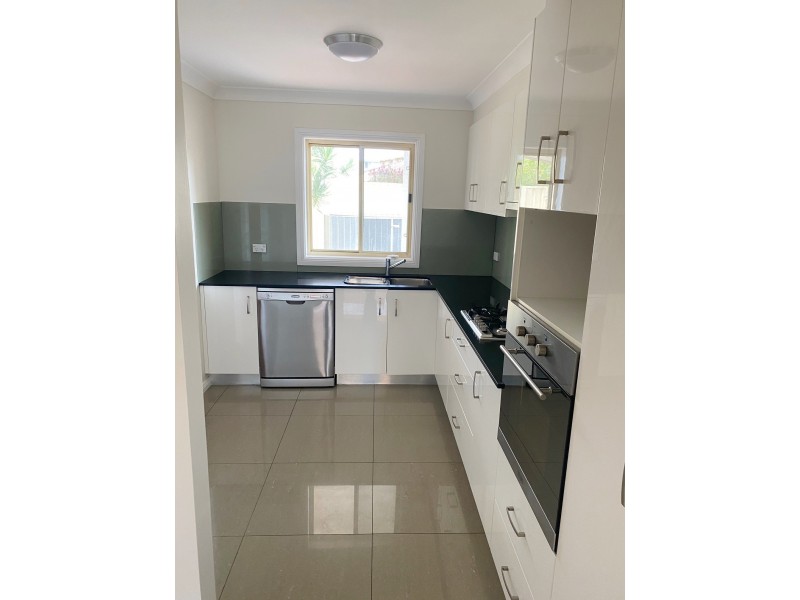 6/3 Commerce Drive, Lake Illawarra NSW 2528