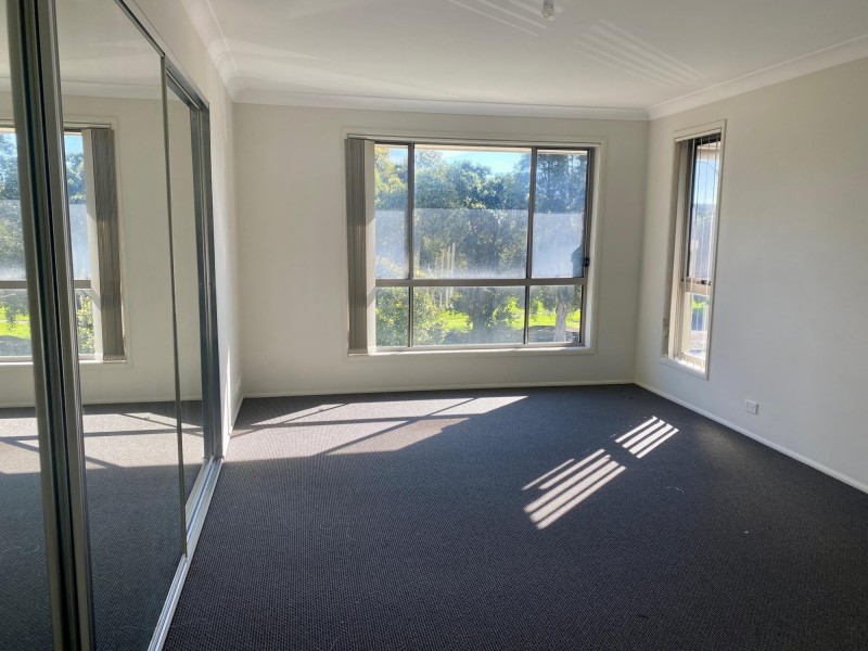 35 Munmorah Circuit, Flinders NSW 2529
