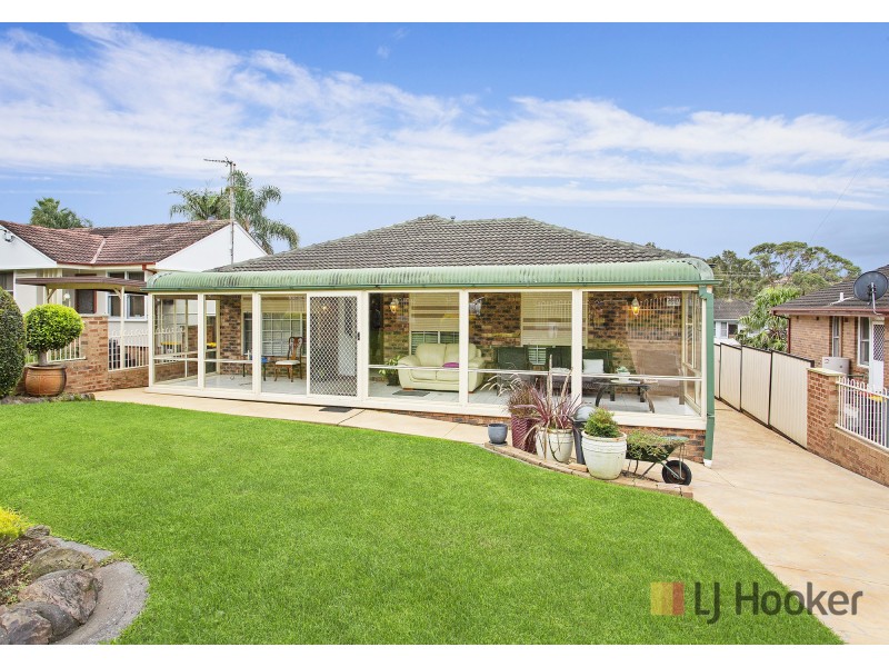 18 Roycroft Avenue, Mount Warrigal NSW 2528