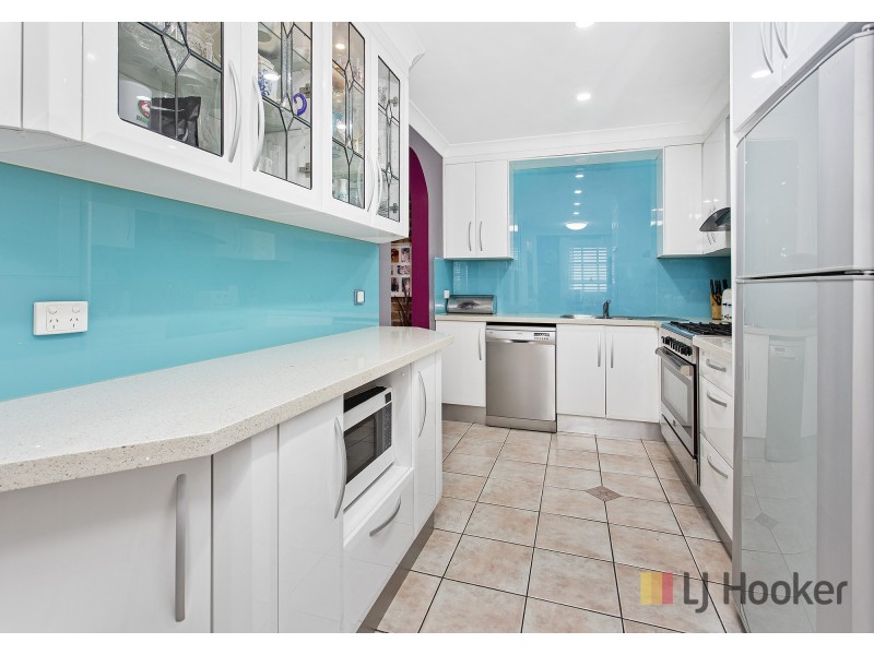 18 Roycroft Avenue, Mount Warrigal NSW 2528