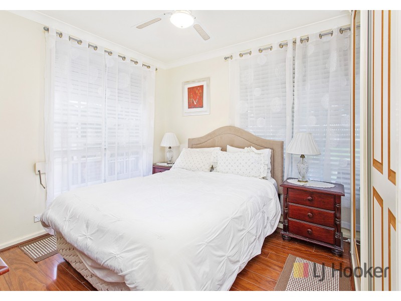 18 Roycroft Avenue, Mount Warrigal NSW 2528