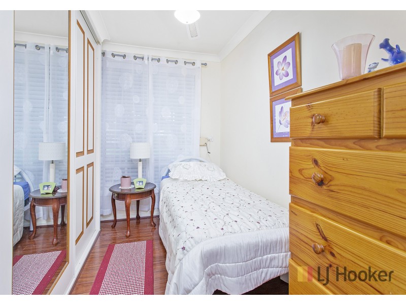 18 Roycroft Avenue, Mount Warrigal NSW 2528