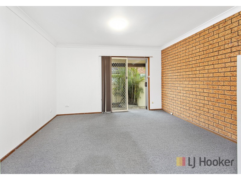 1/62-64 Peterborough Avenue, Lake Illawarra NSW 2528