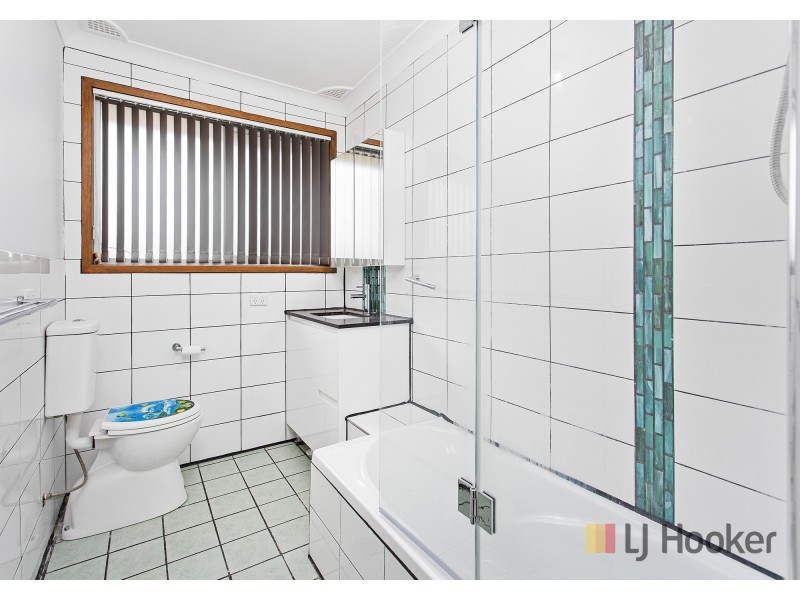 1/62-64 Peterborough Avenue, Lake Illawarra NSW 2528
