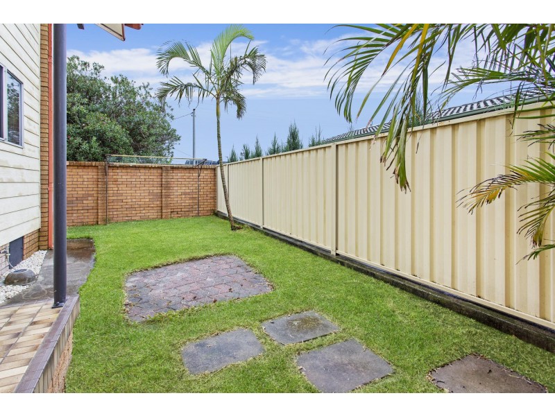 1/62-64 Peterborough Avenue, Lake Illawarra NSW 2528