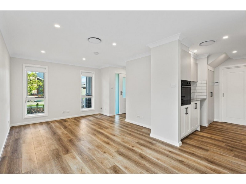 29 Saddleback Cres, Kembla Grange NSW 2526