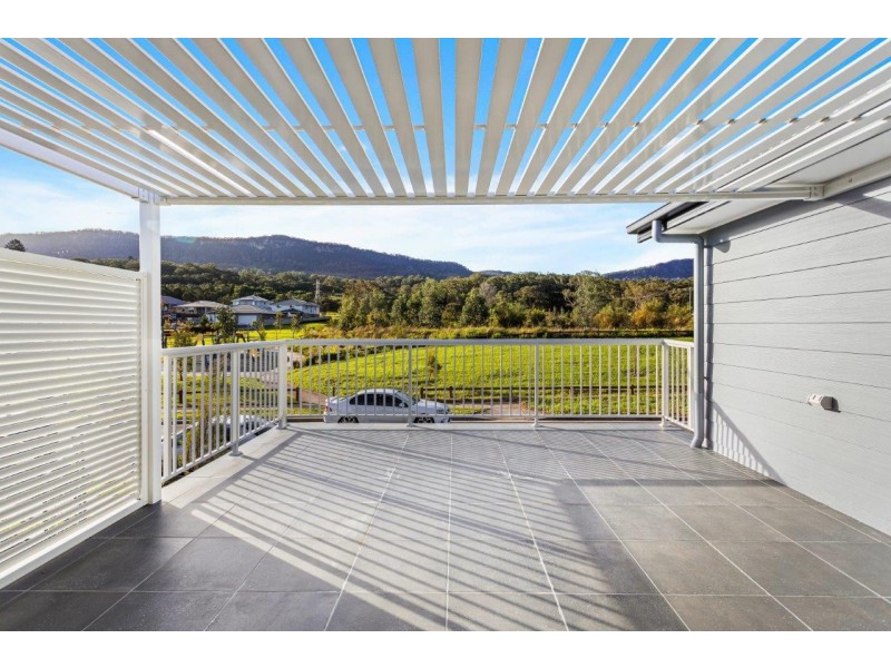 31 Saddleback Cres, Kembla Grange NSW 2526