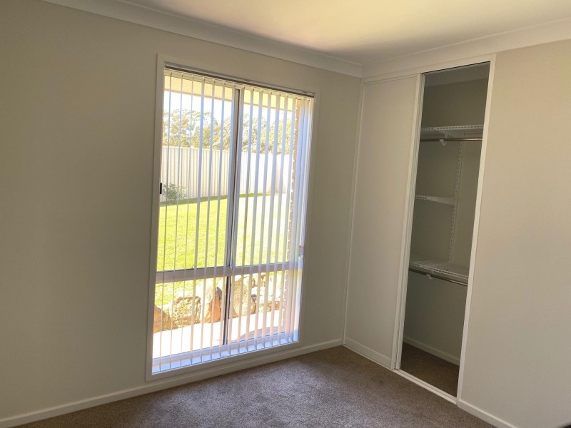 2/68 Jarrah Way, Albion Park Rail NSW 2527
