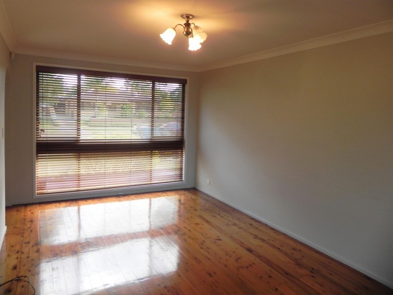 7 Acacia Street, Albion Park Rail NSW 2527