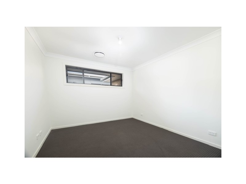 41 Farmgate Cres, Calderwood NSW 2527