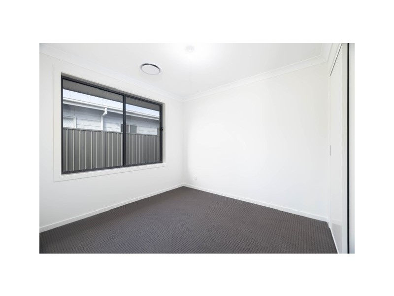 41 Farmgate Cres, Calderwood NSW 2527