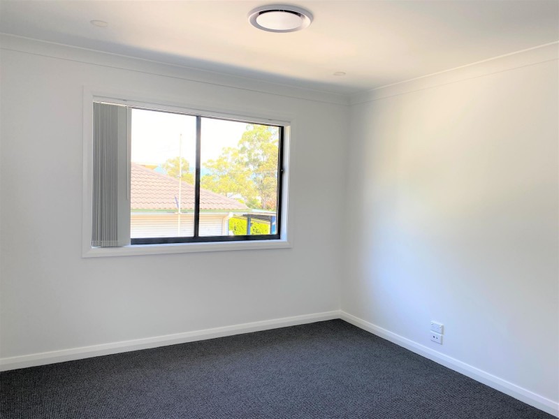 1/126 Lake Entrance Rd, Oak Flats NSW 2529