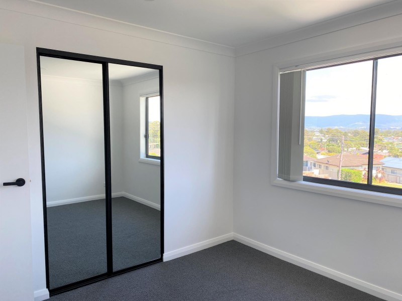 1/126 Lake Entrance Rd, Oak Flats NSW 2529