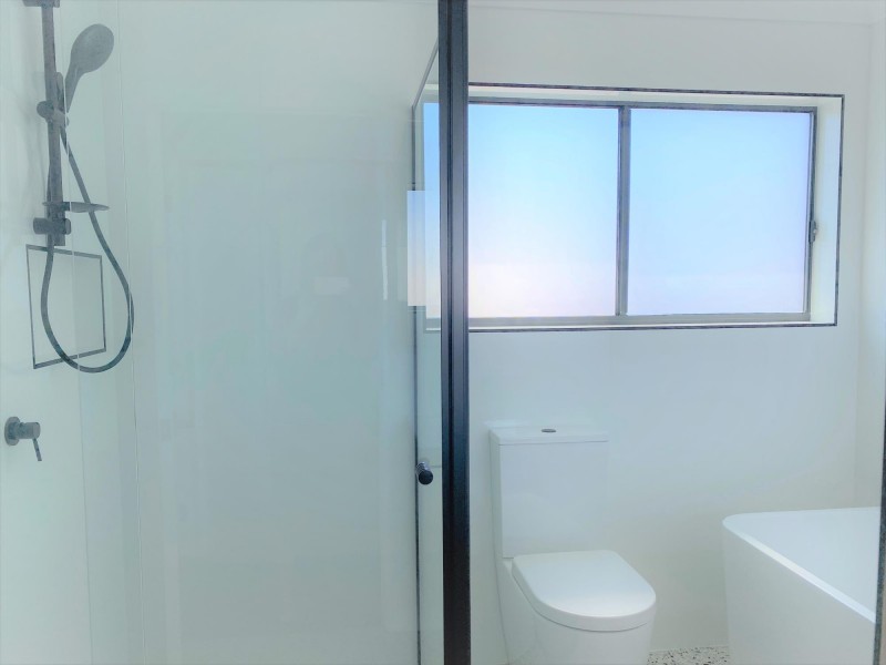 1/126 Lake Entrance Rd, Oak Flats NSW 2529