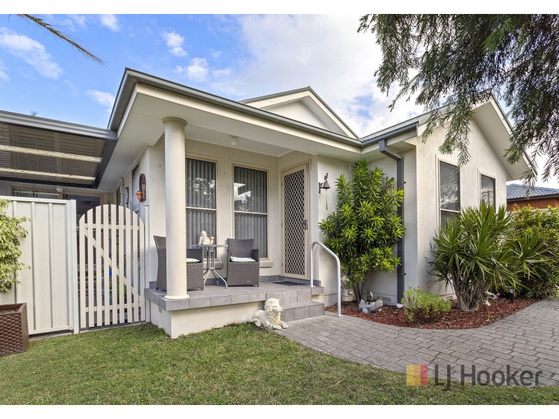 1/13 Parkes Street, Oak Flats NSW 2529
