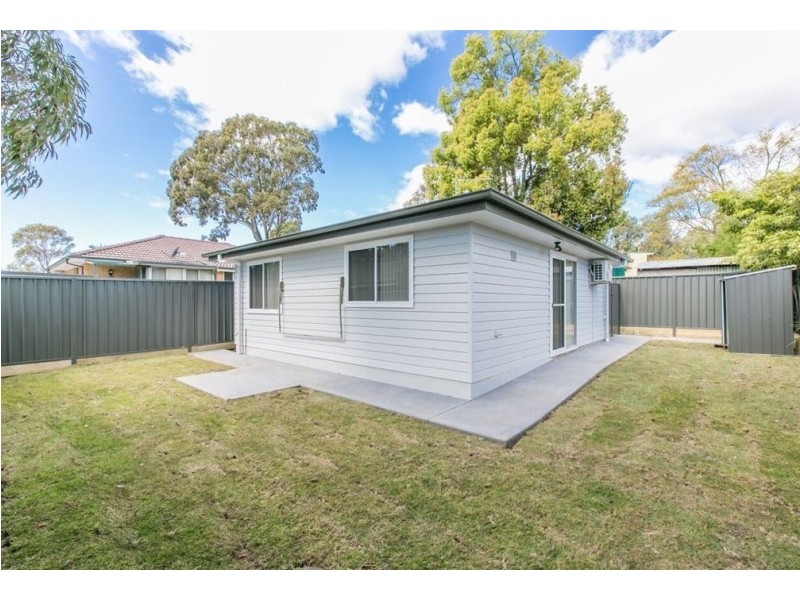 12a Lobelia St, Albion Park Rail NSW 2527