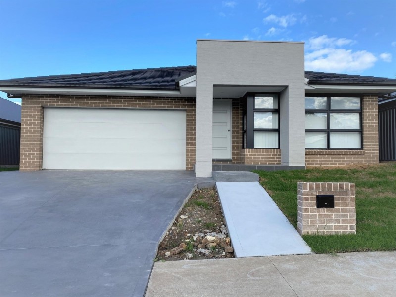 5 Pastureland St, Kembla Grange NSW 2526