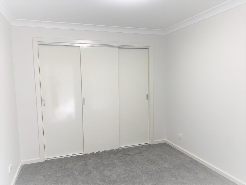 5a Pastureland St, Kembla Grange NSW 2526