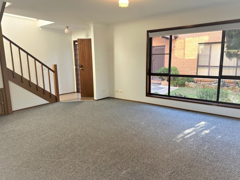 4/21 Grove, Lake Illawarra NSW 2528