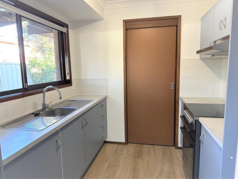 4/21 Grove, Lake Illawarra NSW 2528