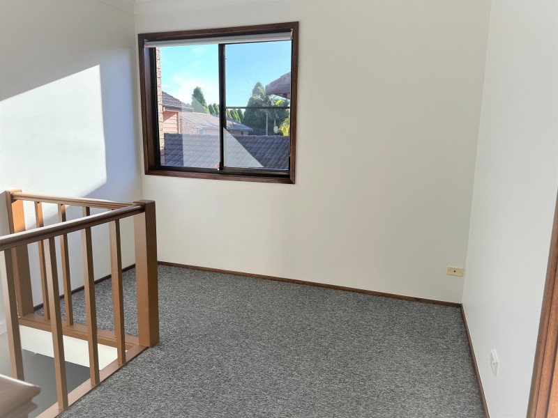 4/21 Grove, Lake Illawarra NSW 2528