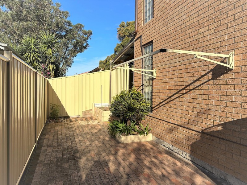 4/21 Grove, Lake Illawarra NSW 2528