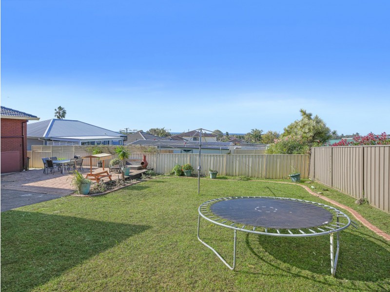 55 Cassia St, Barrack Heights NSW 2528