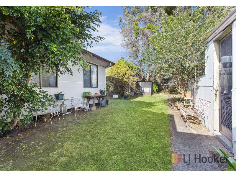 64 The Boulevarde, Oak Flats NSW 2529