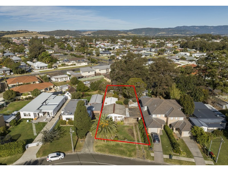 64 The Boulevarde, Oak Flats NSW 2529