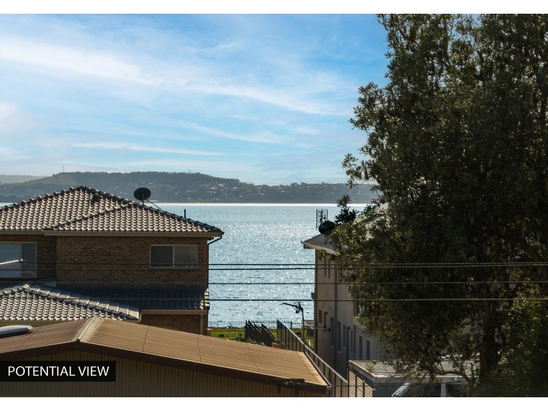 64 The Boulevarde, Oak Flats NSW 2529