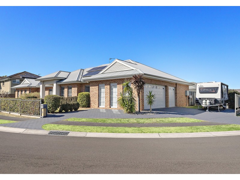 3 Riverside Crescent, Haywards Bay NSW 2530