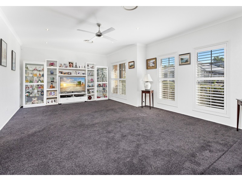 3 Riverside Crescent, Haywards Bay NSW 2530