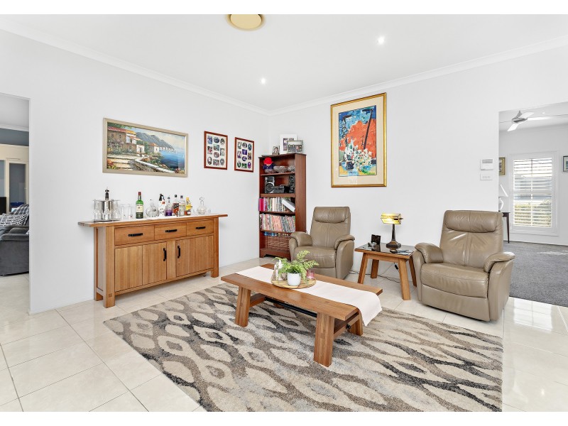 3 Riverside Crescent, Haywards Bay NSW 2530