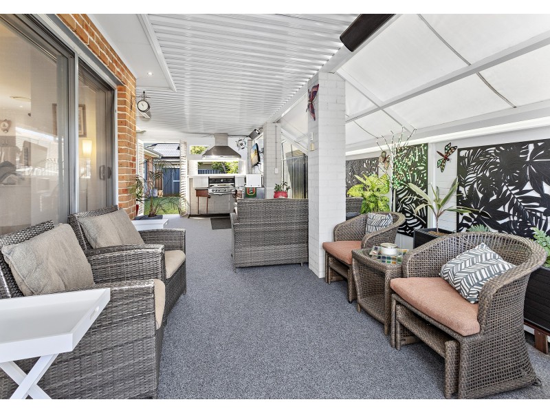 3 Riverside Crescent, Haywards Bay NSW 2530