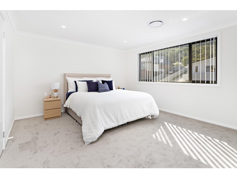 14 Valley View Cres, Albion Park NSW 2527