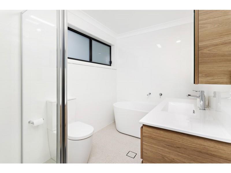 16 Valley View Cres, Albion Park NSW 2527