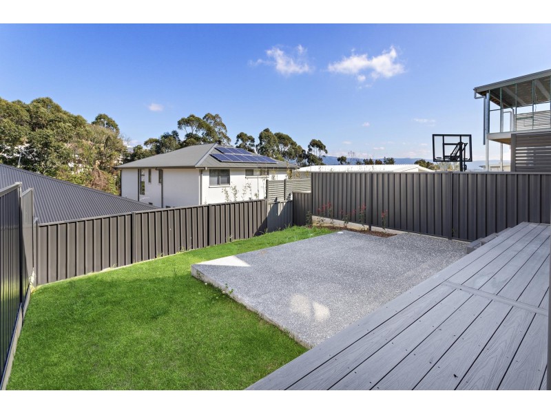 16 Valley View Cres, Albion Park NSW 2527