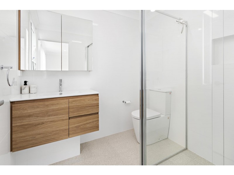 16 Valley View Cres, Albion Park NSW 2527