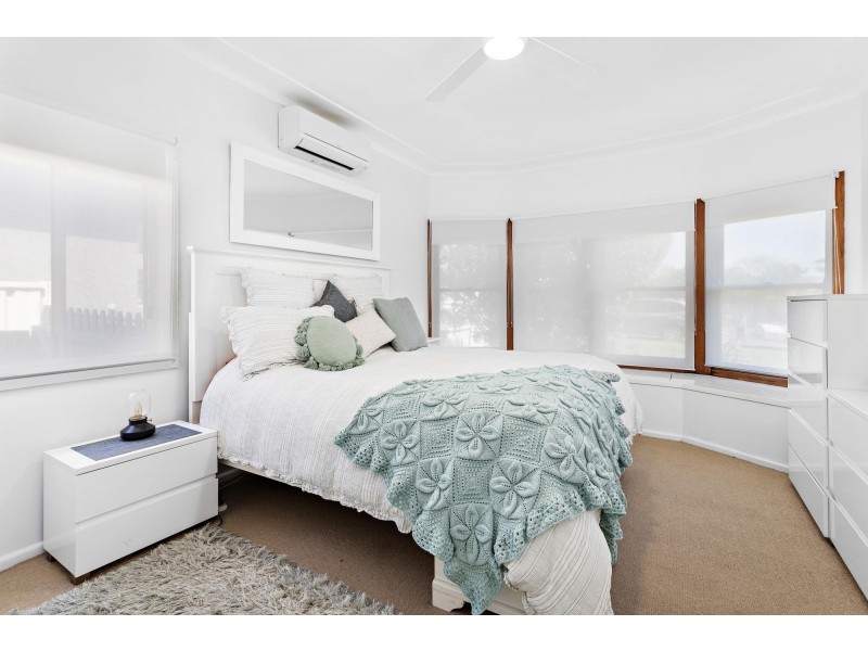 3 Forrest Street, Oak Flats NSW 2529